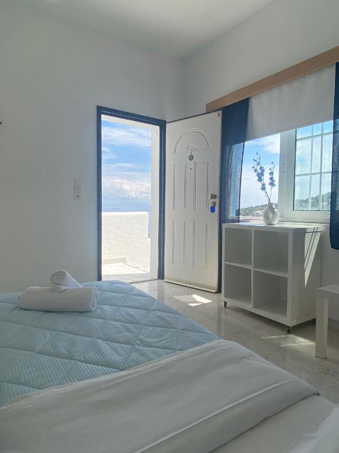 Blue Dolphin Studios And Apartment Vagia  Bagian luar foto