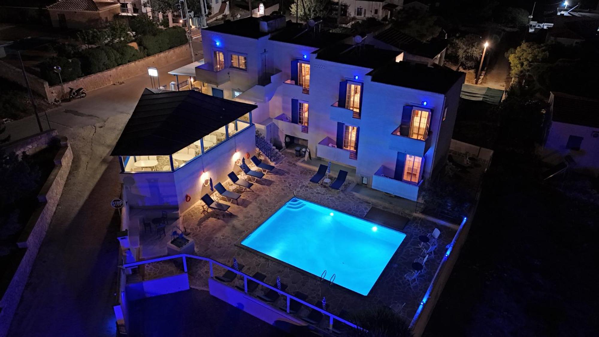 Blue Dolphin Studios And Apartment Vagia  Bagian luar foto