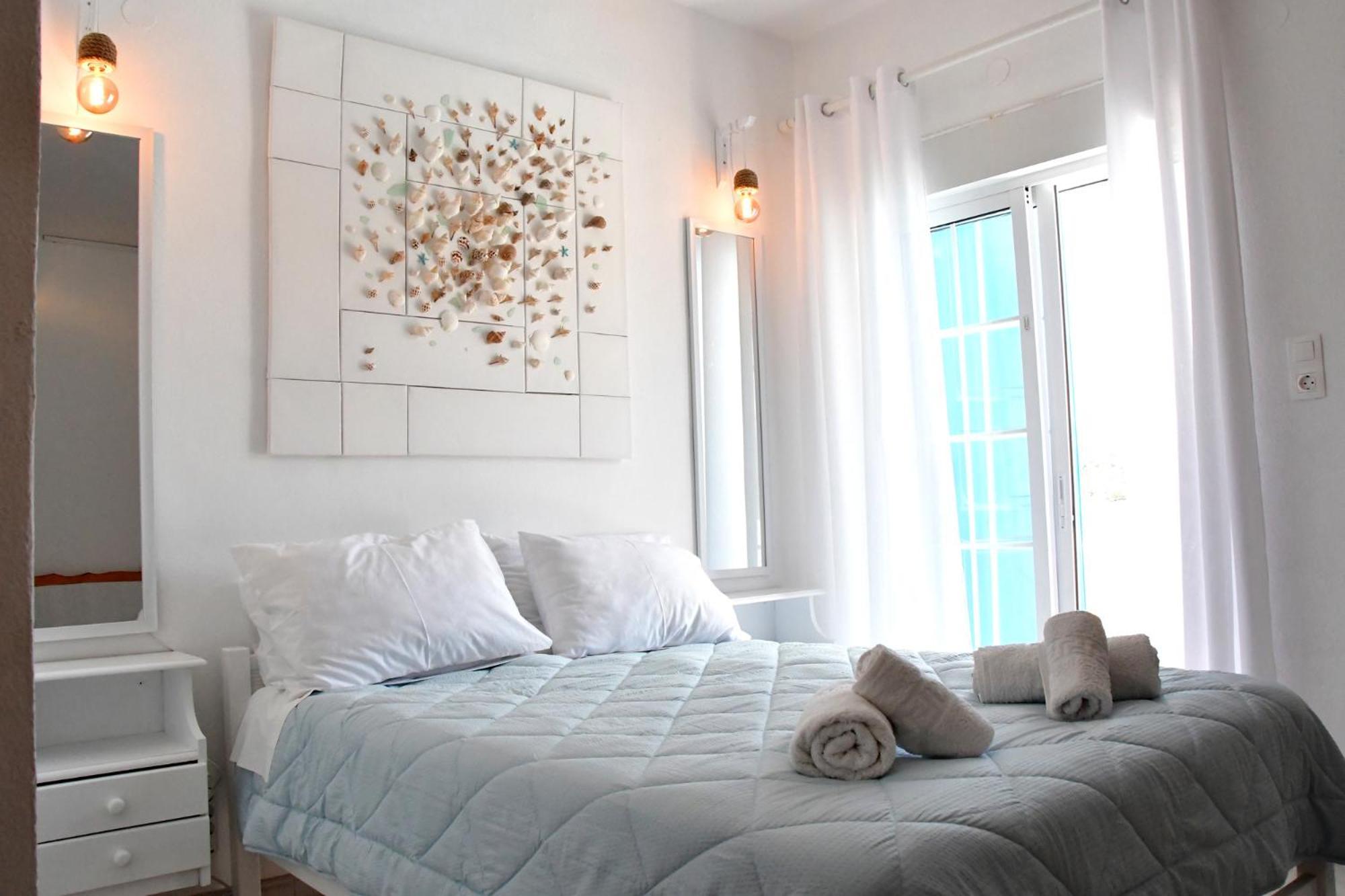 Blue Dolphin Studios And Apartment Vagia  Bagian luar foto