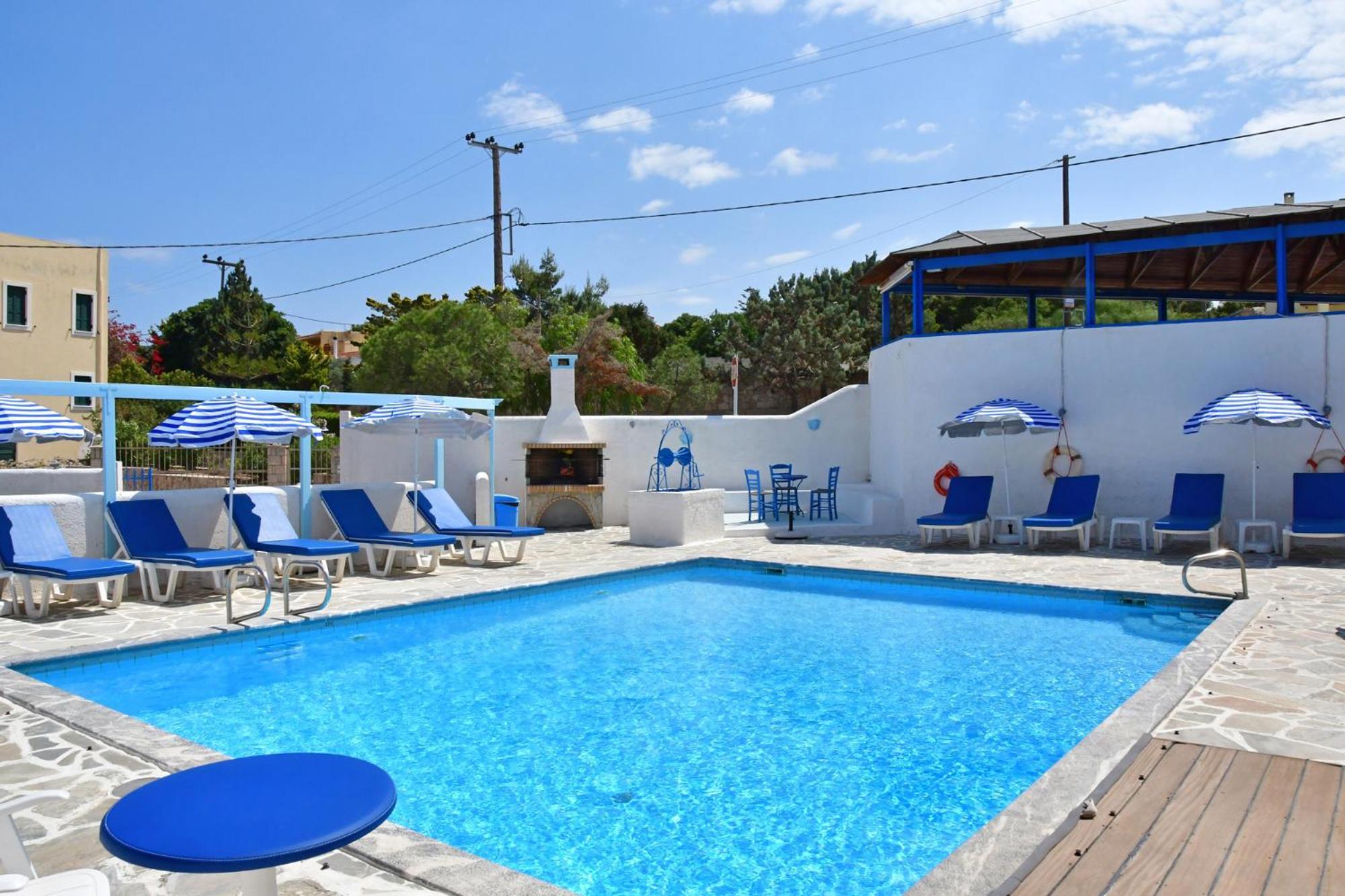 Blue Dolphin Studios And Apartment Vagia  Bagian luar foto